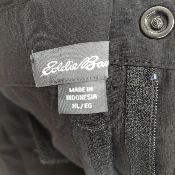 Eddie Bauer Women's NWT Black Sky Capri's Size X-Large - Picture 6 of 12
